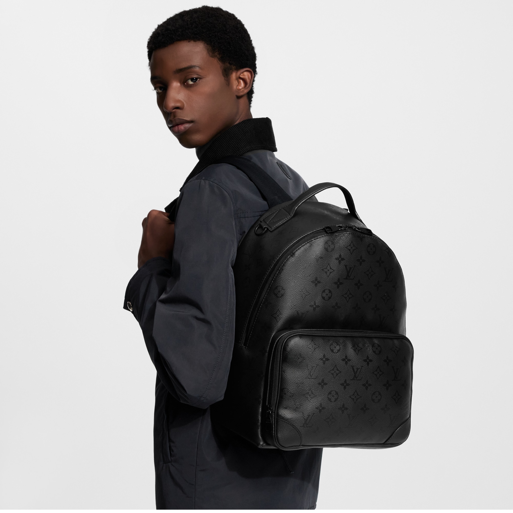 Discovery Cargo Backpack G72 - Men Bags | LOUIS VUITTON